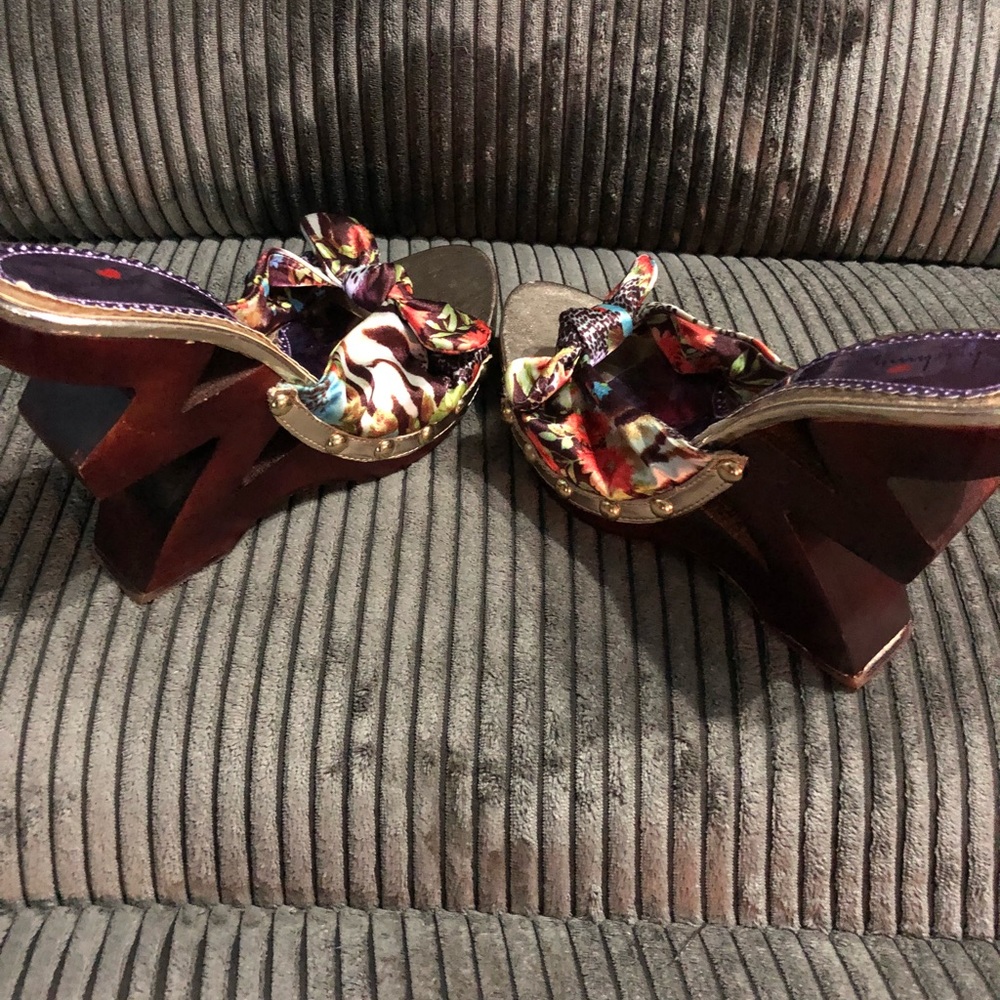 Slide sandals - Picture 3 of 6